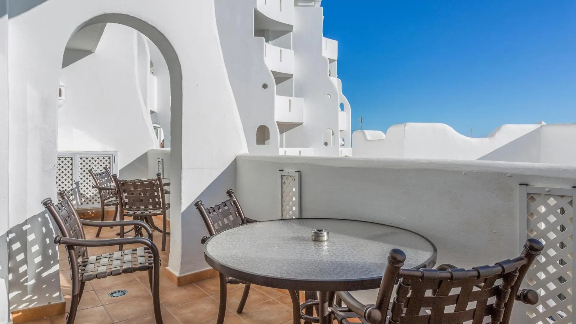 Aparthotel Santa Barbara Golf And Ocean Club San Miguel de Abona 3*,  Spagna